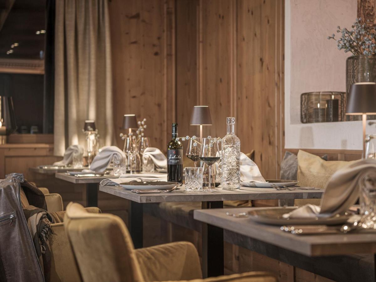 Hotel Bergkristall Zillertal - Adults Only 14 Years Plus ヒパッハ エクステリア 写真