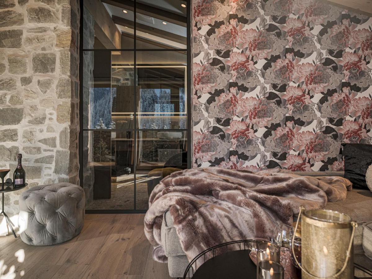 Hotel Bergkristall Zillertal - Adults Only 14 Years Plus ヒパッハ エクステリア 写真