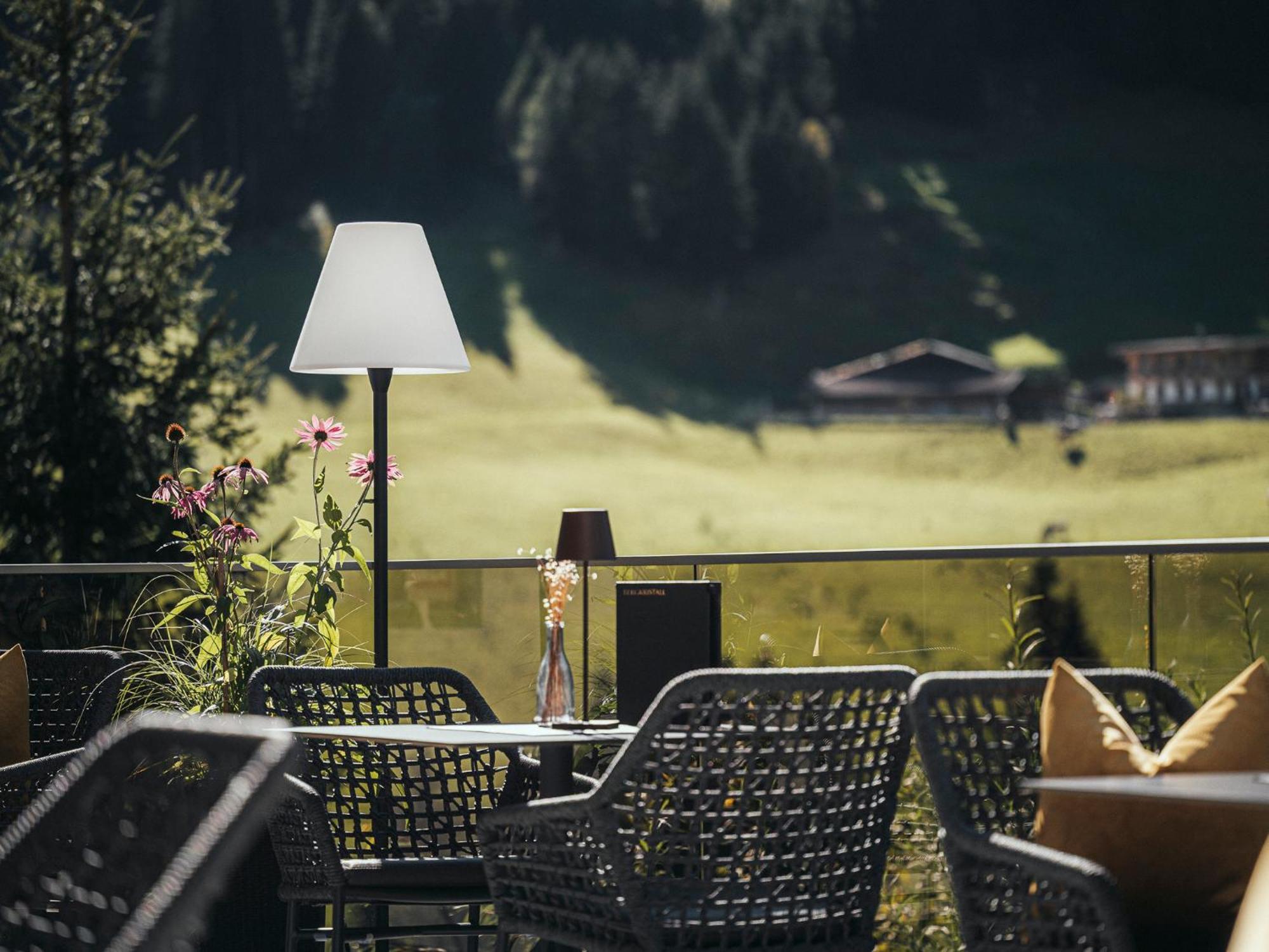 Hotel Bergkristall Zillertal - Adults Only 14 Years Plus ヒパッハ エクステリア 写真