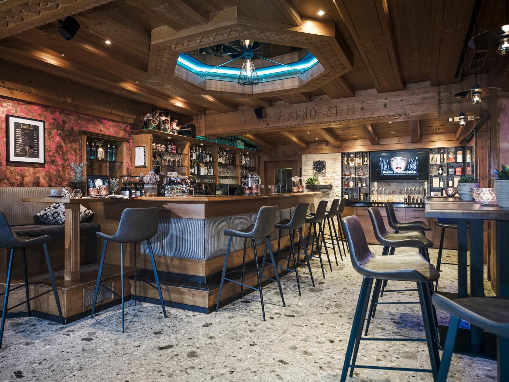 Hotel Bergkristall Zillertal - Adults Only 14 Years Plus ヒパッハ エクステリア 写真