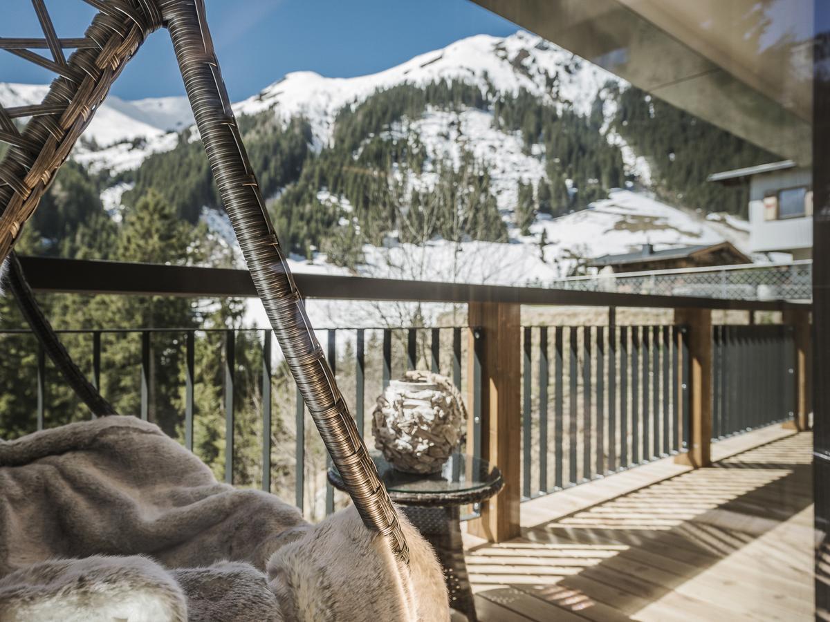 Hotel Bergkristall Zillertal - Adults Only 14 Years Plus ヒパッハ エクステリア 写真